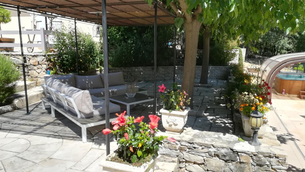 Villa Quinissole Sainte-Anastasie-sur-Issole Экстерьер фото